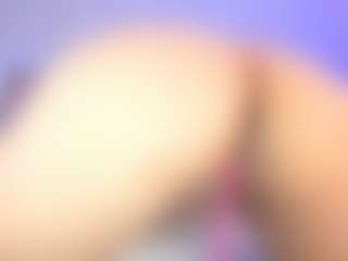Live cam show with Mia K - Orgasm on Camsoda