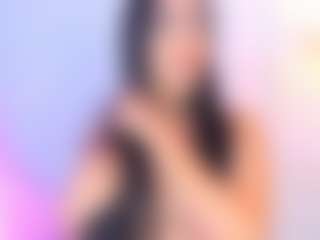 Spettacolo in cam dal vivo con Mia K - Brown Hair Petite su Camsoda