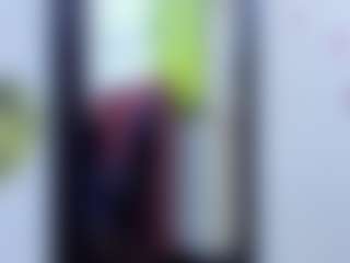 Live cam show with Raven-rouge - Butt Plug on StripNow