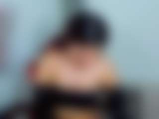 Live cam show with Raven-rouge - Public Red Hair on Dare Cams