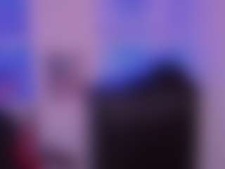 Live cam show with Raven-rouge - Facial on CamClone