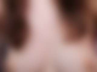 Live cam show with Vanessa Cole - Red Hair Amateur on TeamSkeetLive