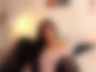 Serenity-Day-777's Live Sex Cam Show