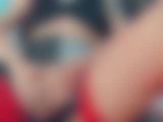 khiara-moretti's Live Sex Cam Show