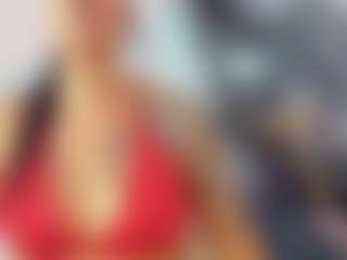 khiara-moretti's Live Sex Cam Show