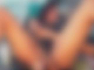 khiara-moretti's Live Sex Cam Show