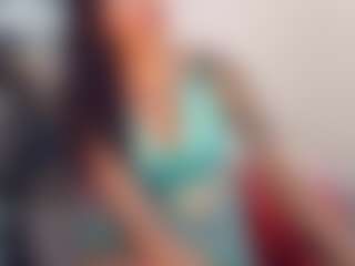 khiara-moretti's Live Sex Cam Show