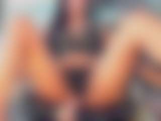 khiara-moretti's Live Sex Cam Show