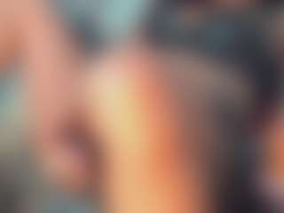 khiara-moretti's Live Sex Cam Show
