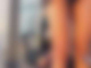khiara-moretti's Live Sex Cam Show