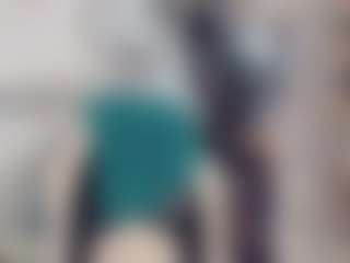 khiara-moretti's Live Sex Cam Show