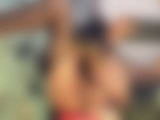 khiara-moretti's Live Sex Cam Show