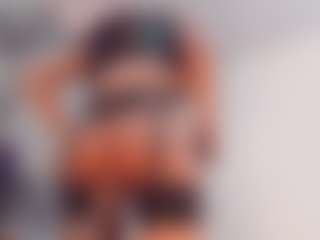 khiara-moretti's Live Sex Cam Show
