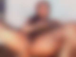 khiara-moretti's Live Sex Cam Show