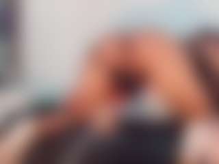 khiara-moretti's Live Sex Cam Show