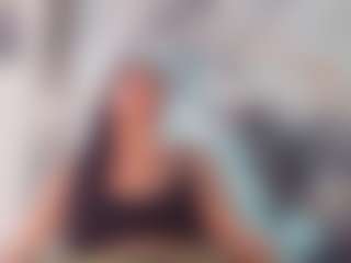 khiara-moretti's Live Sex Cam Show