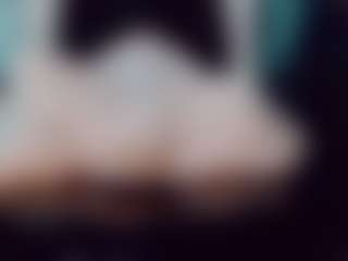 khiara-moretti's Live Sex Cam Show