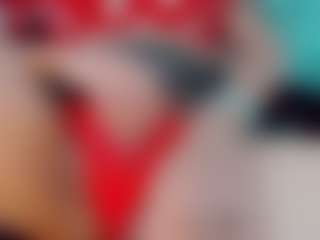 khiara-moretti's Live Sex Cam Show