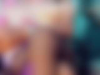 khiara-moretti's Live Sex Cam Show