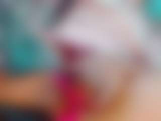khiara-moretti's Live Sex Cam Show
