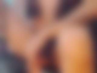Live cam show with khiara-moretti - Tease on Dare Cams