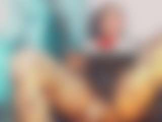 khiara-moretti's Live Sex Cam Show