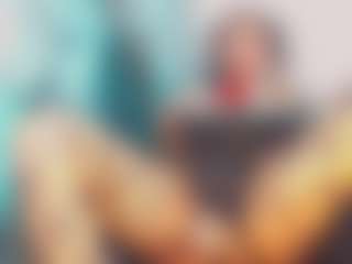 khiara-moretti's Live Sex Cam Show