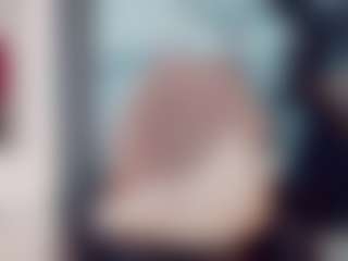 khiara-moretti's Live Sex Cam Show