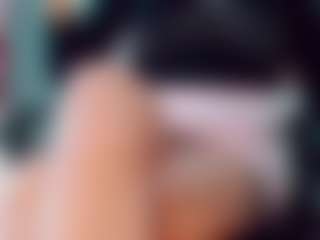 khiara-moretti's Live Sex Cam Show