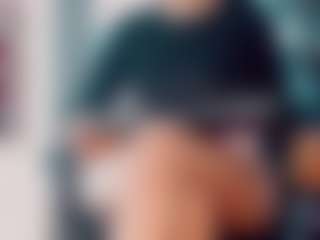 khiara-moretti's Live Sex Cam Show