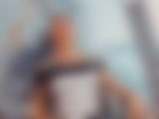 Live cam show with khiara-moretti - Black Hair on AdultVida.com