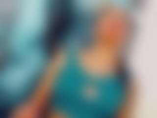 khiara-moretti's Live Sex Cam Show