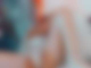 khiara-moretti's Live Sex Cam Show