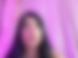 Live cam show with Lilith-Salvatoree - Petite on TeamSkeetLive