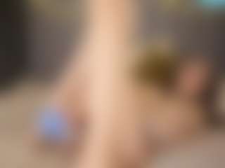 Live cam show with Amanda - Black Hair on Camsoda
