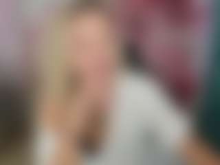 Live cam show with AlinaMoor - Middle Aged on justonemore.cc