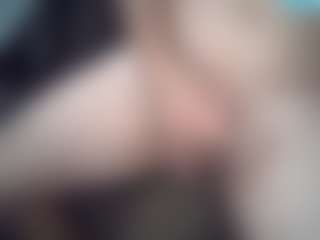 alittlehung's Live Sex Cam Show