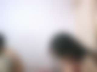 Live cam show with Rrush_velvet - Average on madthumbs