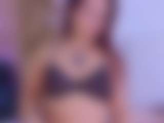 Live cam show with Mathiina - Athletic MILF on Cam Slut