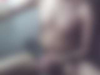 Live cam show with PurelyDom - Bull on AdultVida.com