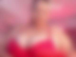 Live cam show with Sussan R - Butt Plug on StripNow
