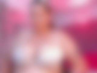 Live cam show with Sussan R - Green Eyes on Mixed Magazine Live
