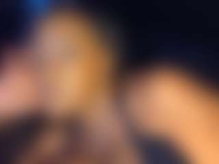 Show de cam en direct avec Goddess CeeCee - Fishnets sur Camsoda