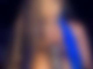 Live cam show with Goddess CeeCee - Spoiled on Dare Cams