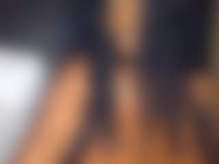 Live cam show with Goddess CeeCee - Spoiled on Milfs Live