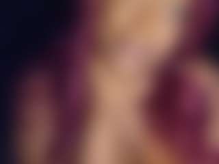 Live cam show with Goddess CeeCee - Fishnets on TottyGirls