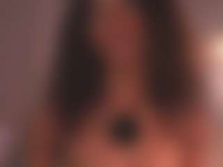 Live cam show with connie-west - Muscular on live18s.com