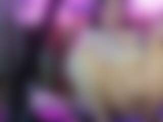 AlexxaHotCourtyard's Live Sex Cam Show