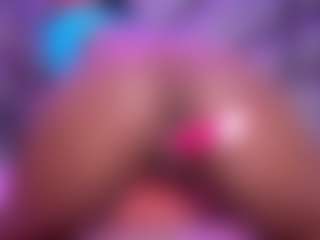 Live cam show with Ana-Foxx - Petite on MyBangCams