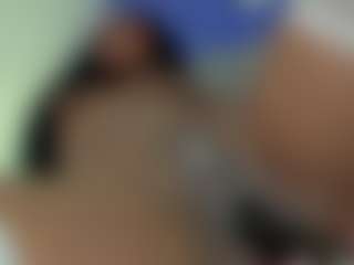 Live cam show with Perfect Latin Aura - Longlegs on livesuperchat.net